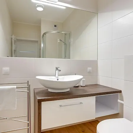 Nadmorskie Spektrum & Parking *