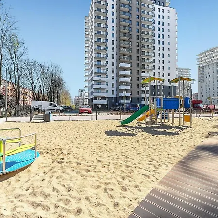 Nadmorskie Spektrum & Parking *