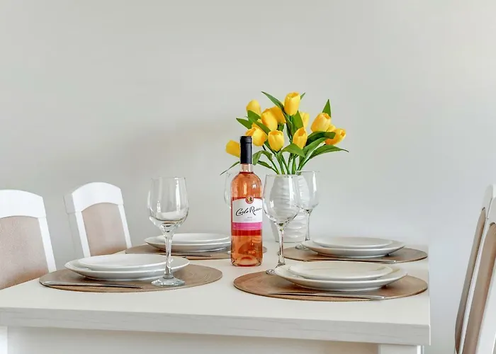 Nadmorskie Spektrum & Parking * グダニスク